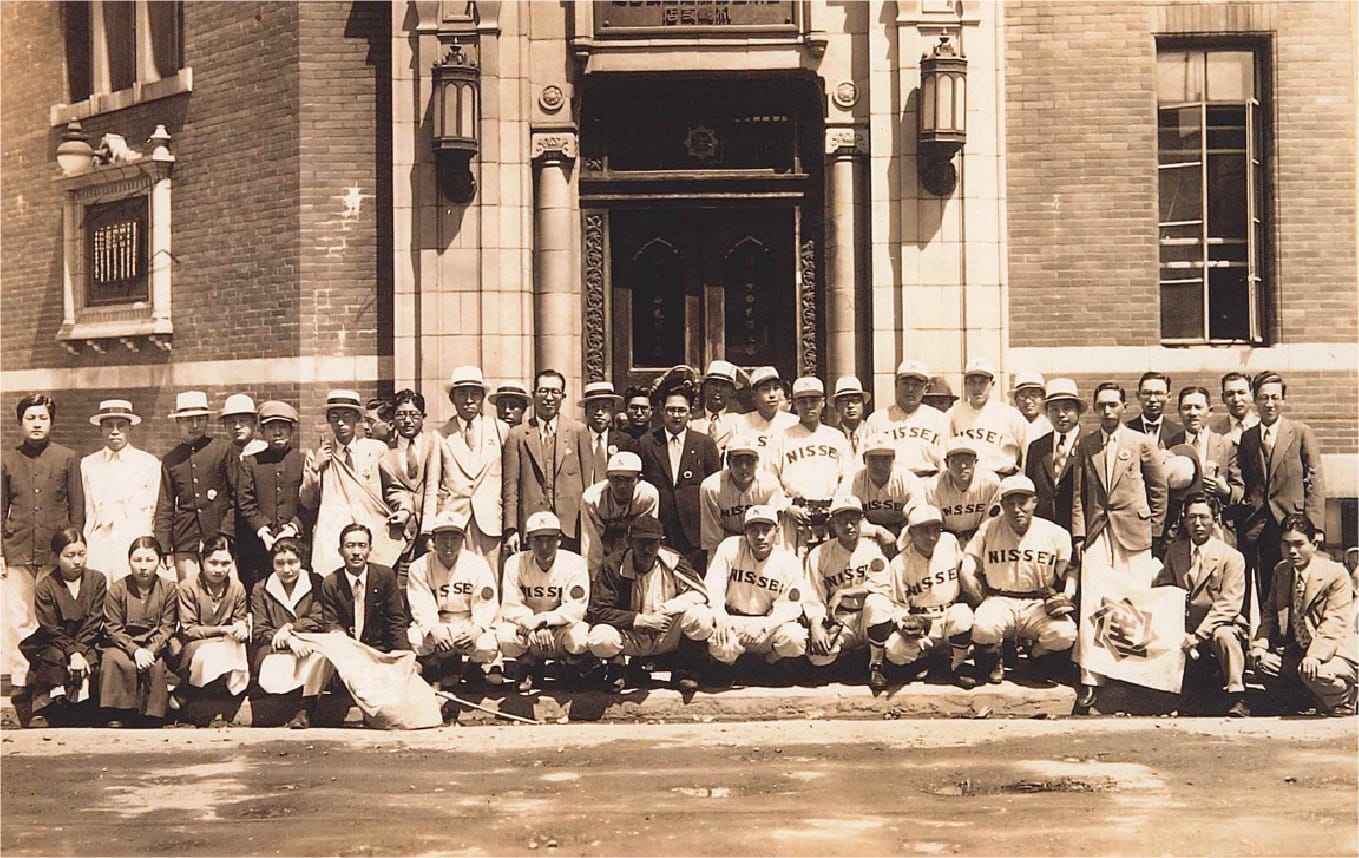 スポーツチームの集合写真