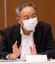足達 英一郎 氏